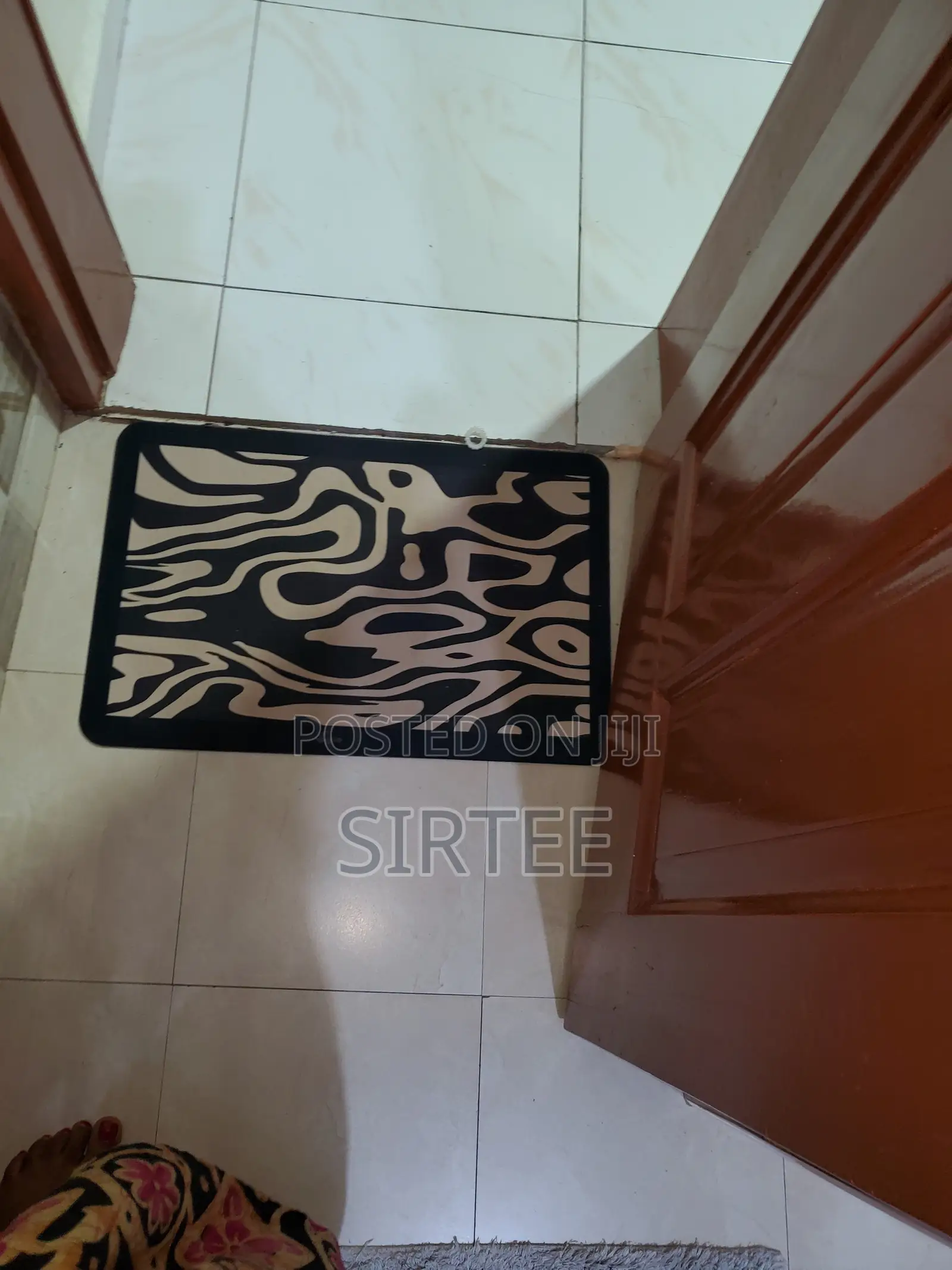 Bathroom Toilet Accesories/-Relocation Sale-Everything Must Go