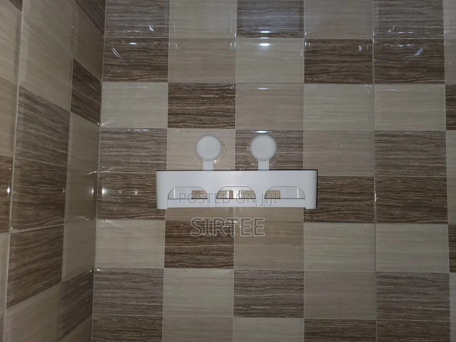 Bathroom Toilet Accesories/-Relocation Sale-Everything Must Go