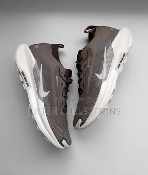 Nike Trail ATC Brown N White