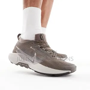 Nike Trail ATC Brown N White