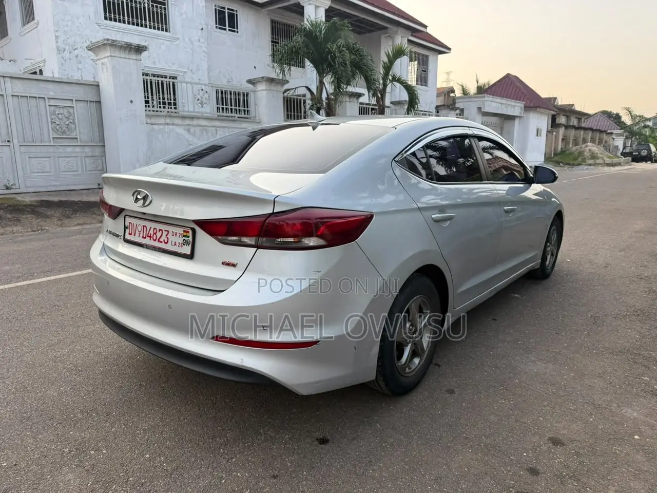 Hyundai Elantra 2017 Silver