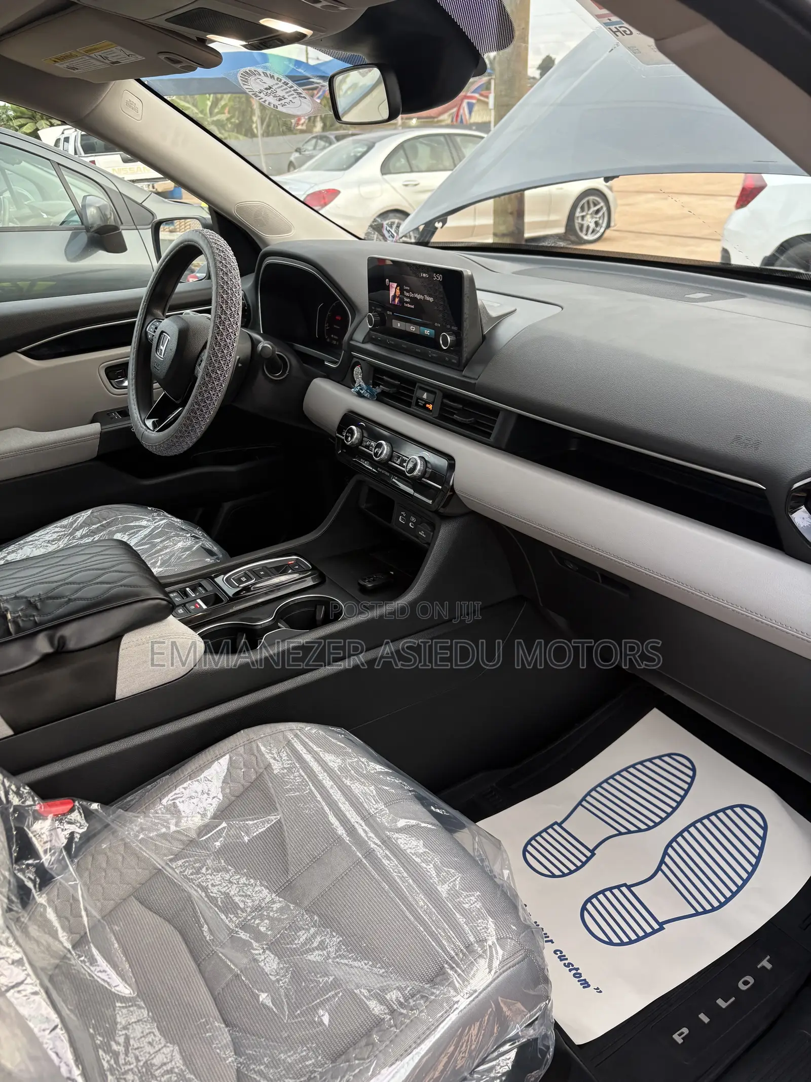 Honda Pilot EX-L 8 Passenger AWD 2023 Gray