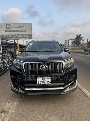 Toyota Land Cruiser Prado 2.7 2022 Black