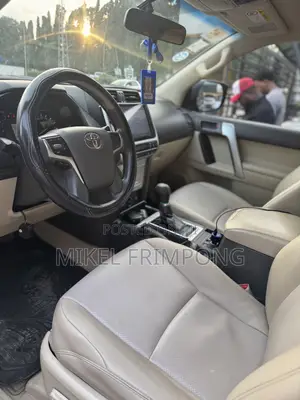 Toyota Land Cruiser Prado 2.7 2022 Black