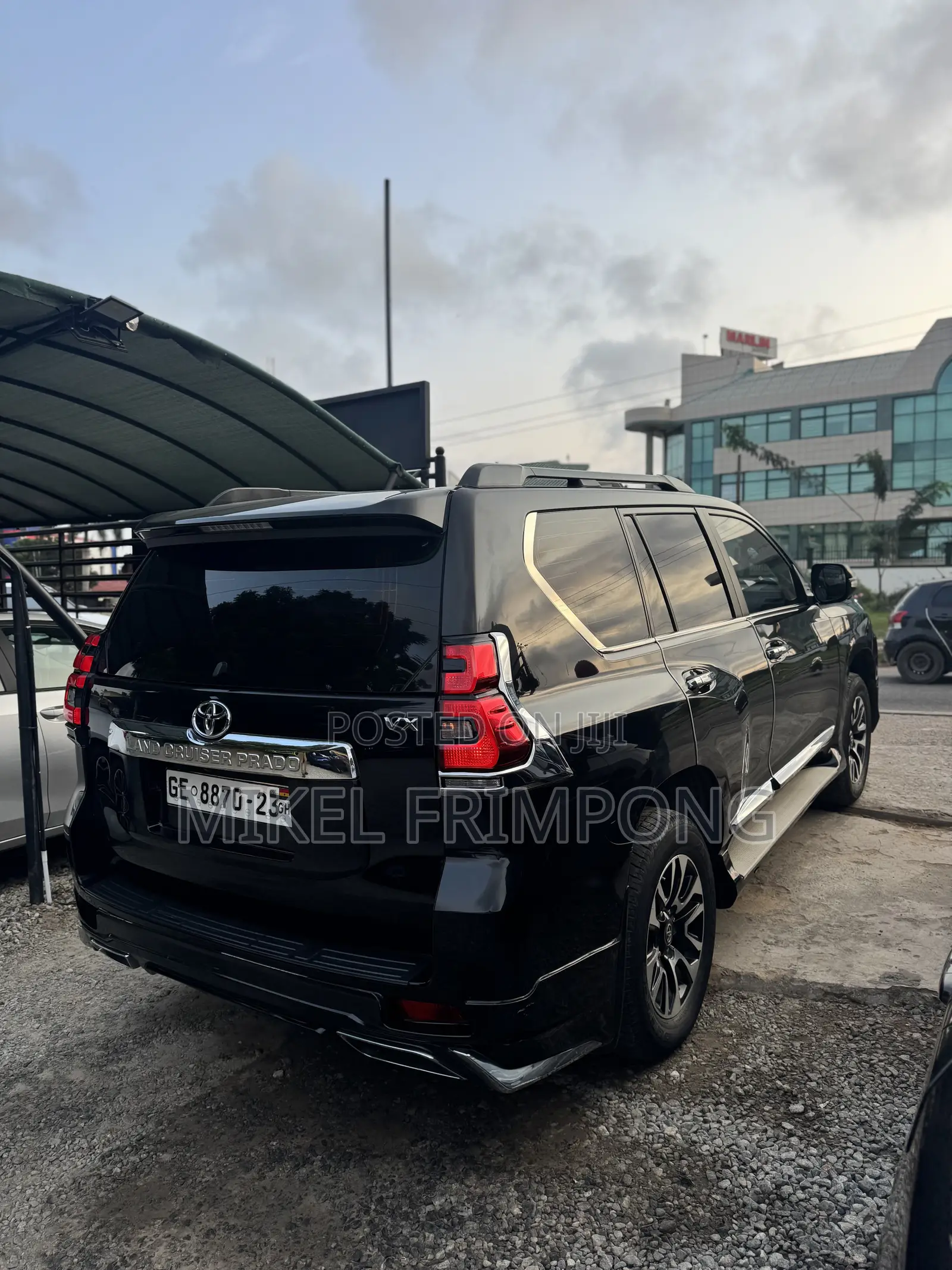 Toyota Land Cruiser Prado 2.7 2022 Black
