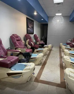 Saloon Chair
