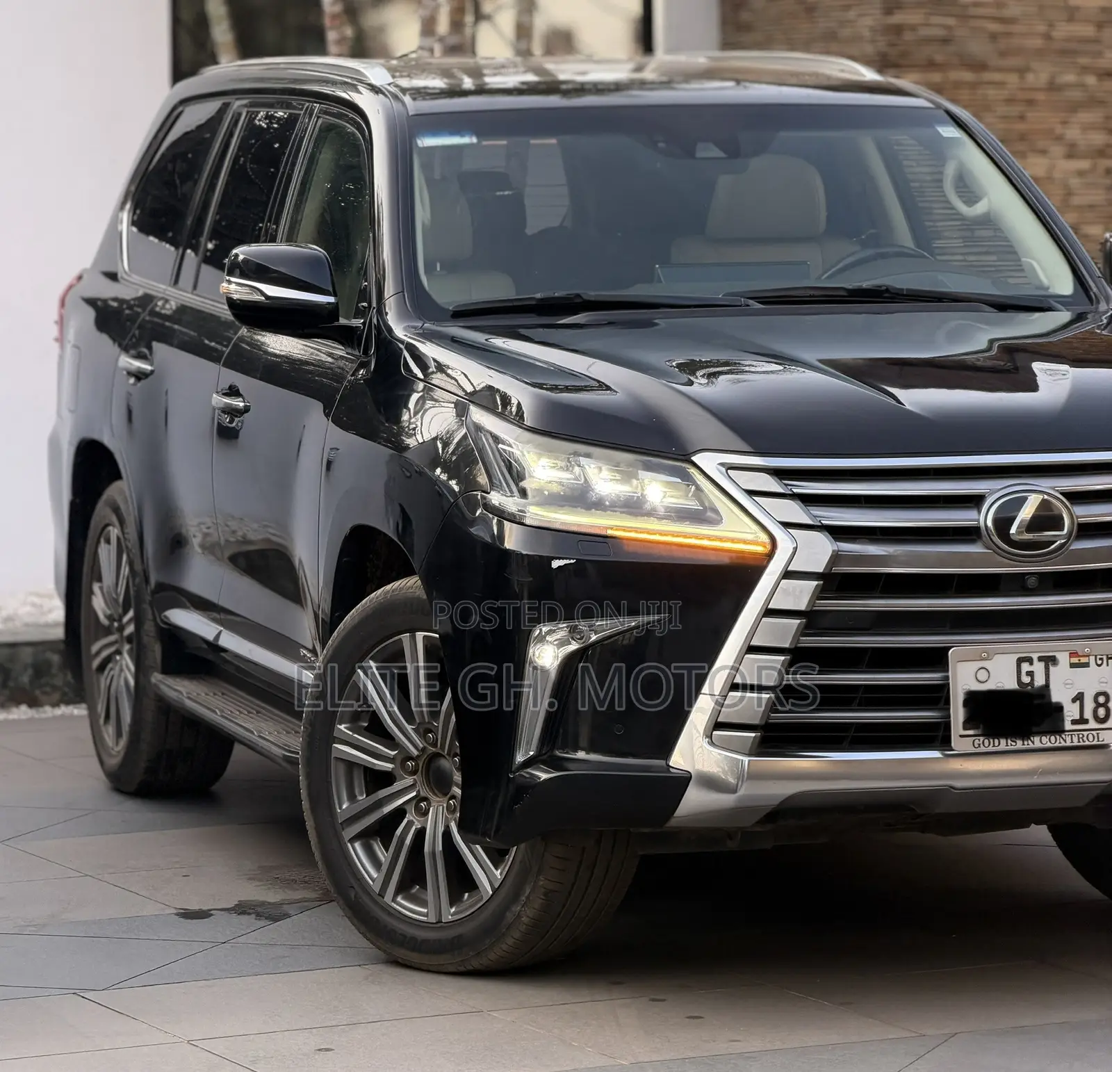 Lexus LX 570 AWD 2017 Black