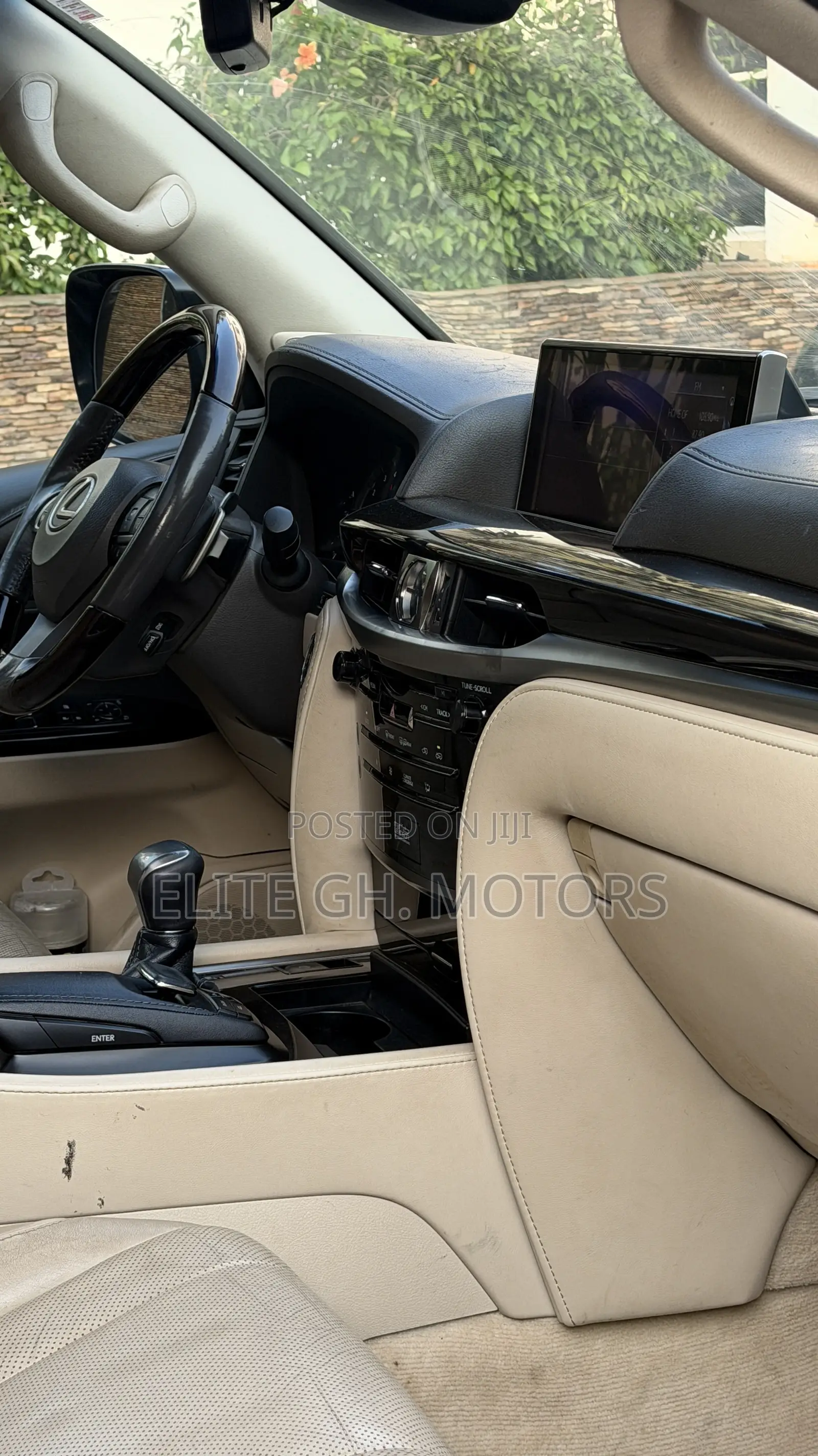 Lexus LX 570 AWD 2017 Black