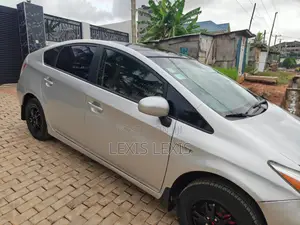Toyota Prius FIve 2013 Gray