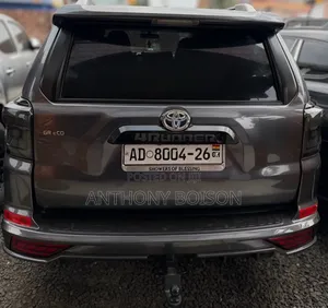 Toyota 4-Runner SR5 4dr 4x4 (4.0L 6cyl 5A) 2016 Gray