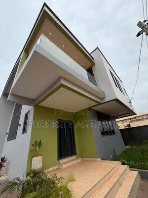 5bdrm House in Tanqos Prps, Adenta for rent