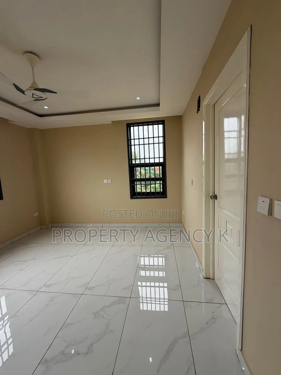 5bdrm House in Tanqos Prps, Adenta for rent