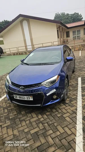 Toyota Corolla S 4dr Sedan (1.8L 4cyl CVT) 2014 Blue