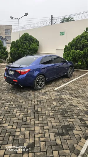 Toyota Corolla S 4dr Sedan (1.8L 4cyl CVT) 2014 Blue