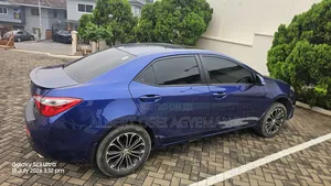 Toyota Corolla S 4dr Sedan (1.8L 4cyl CVT) 2014 Blue