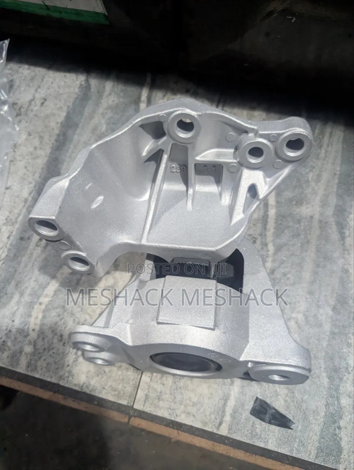 Mitsubishi Outlander Engine Seat 2020,2021,2022,2023,2024,2025 Up