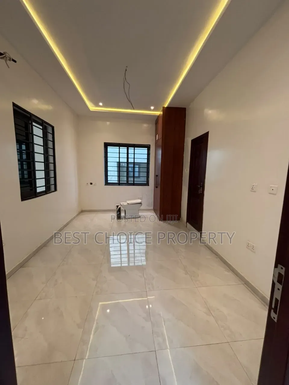 4bdrm Duplex in New Legon for sale