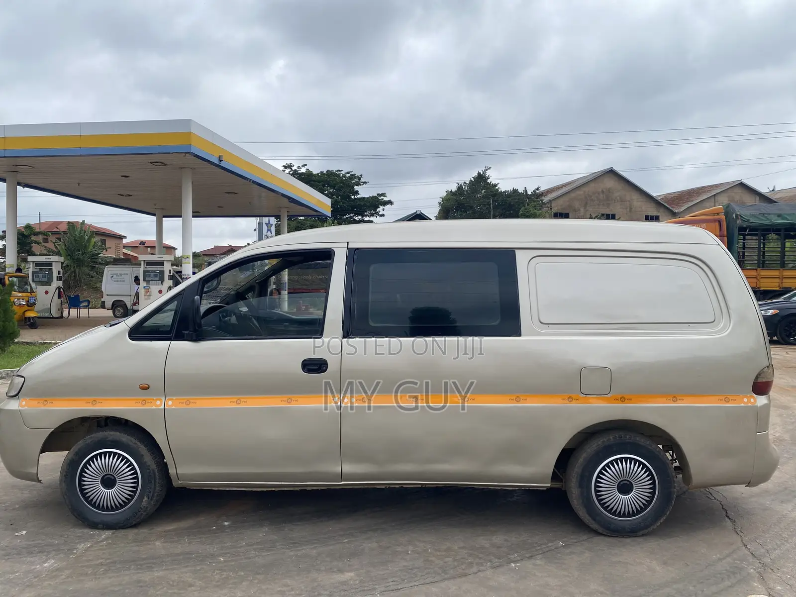 Hyundai H-100 2000