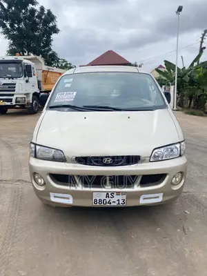 Hyundai H-100 2000