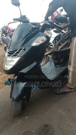 SYM Symnh 2025 Black