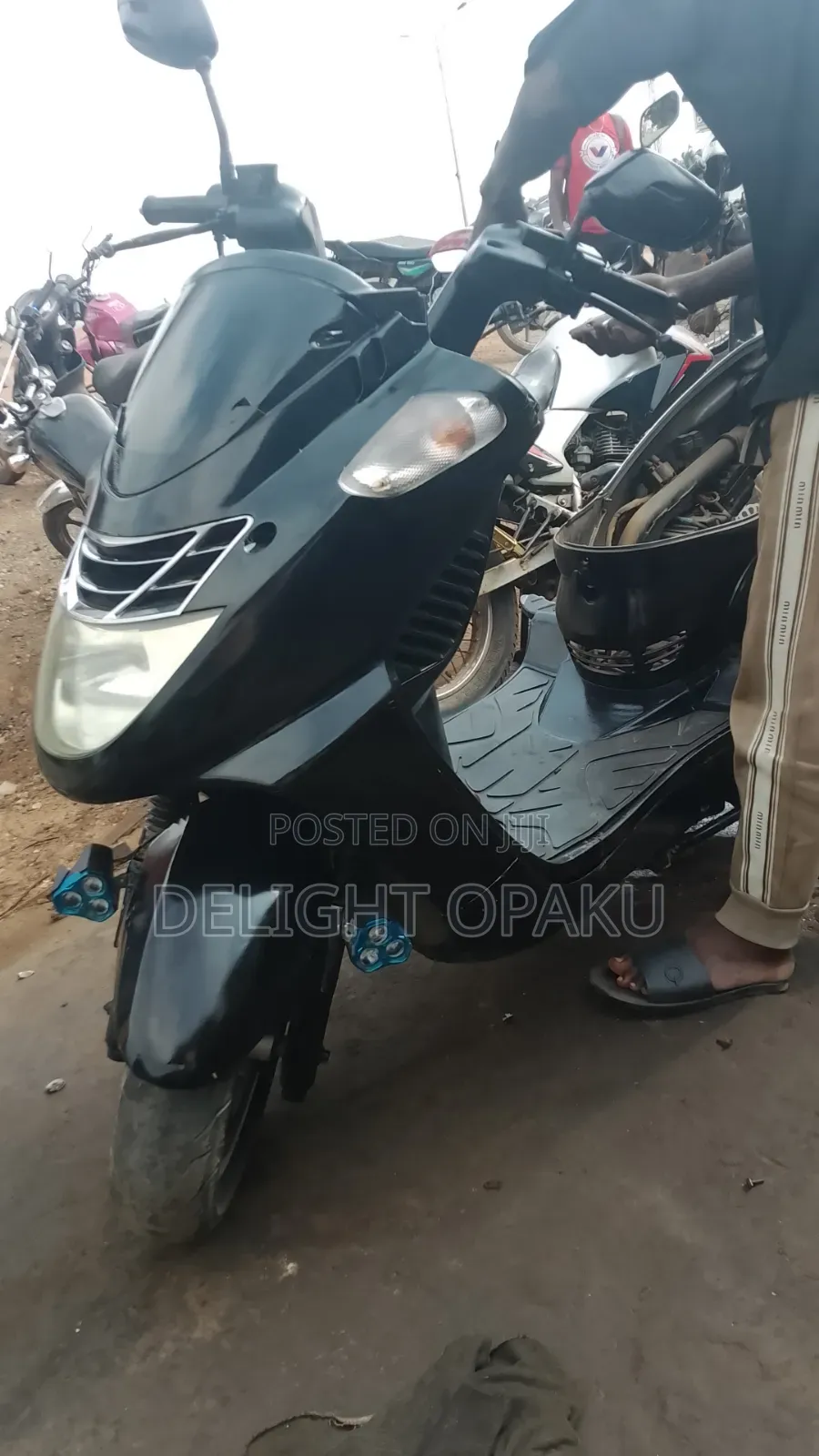 SYM Symnh 2025 Black