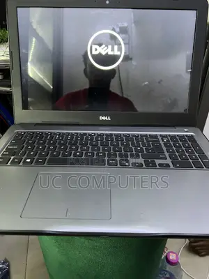 Laptop Dell Inspiron 15 5567 8GB Intel Core i3 HDD 500GB