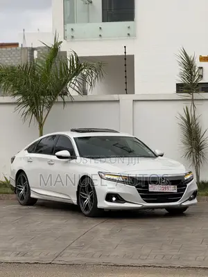 Honda Accord Touring 2.0T 2021 White
