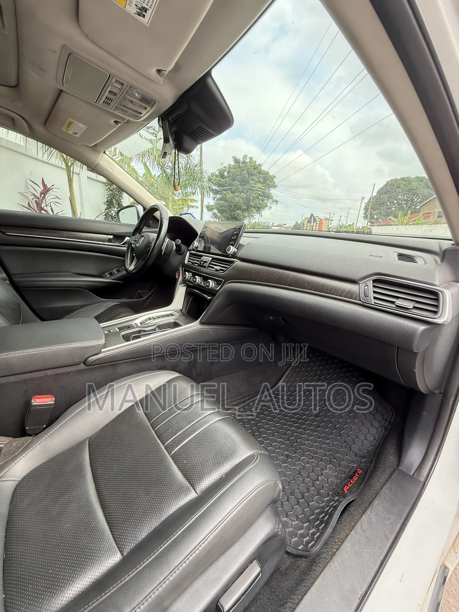 Honda Accord Touring 2.0T 2021 White