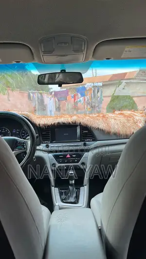 Hyundai Elantra SE Sedan FWD (2.0L 4cyl 6M) 2017 Black