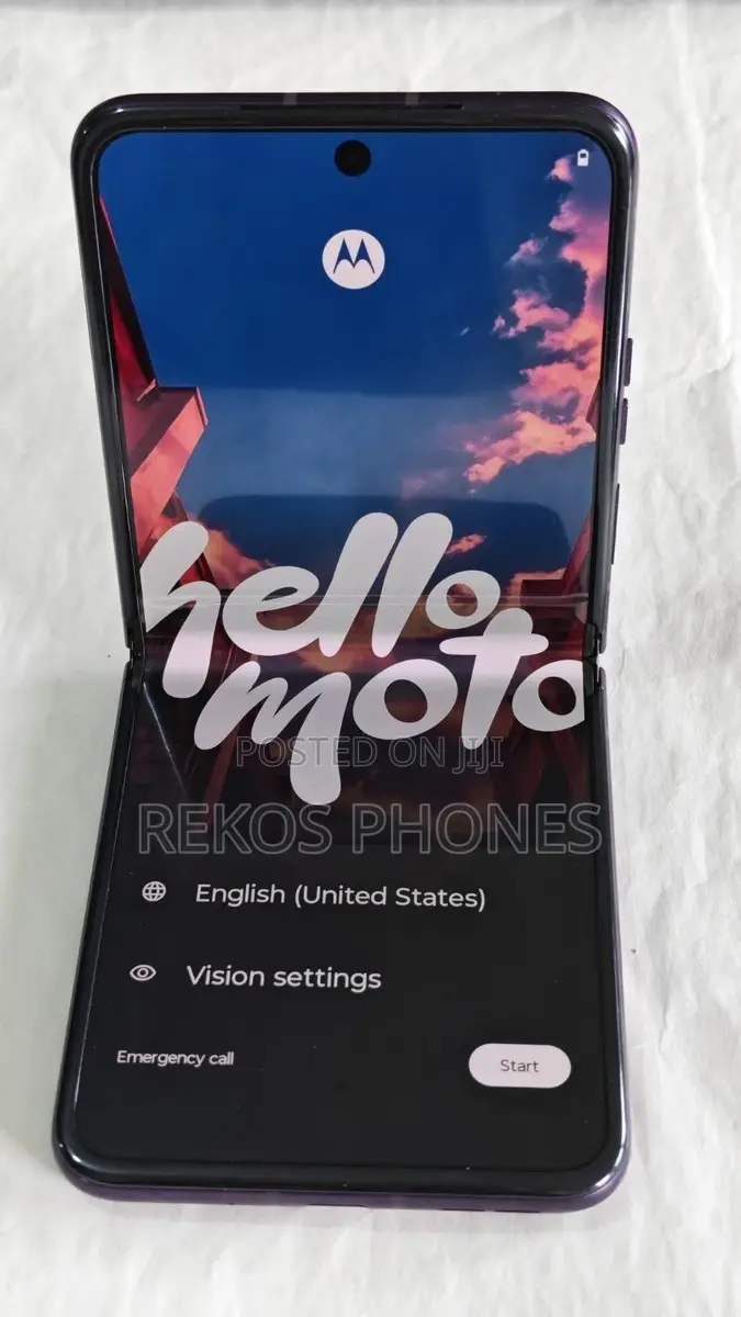New Motorola Razr 40s 256 GB Purple