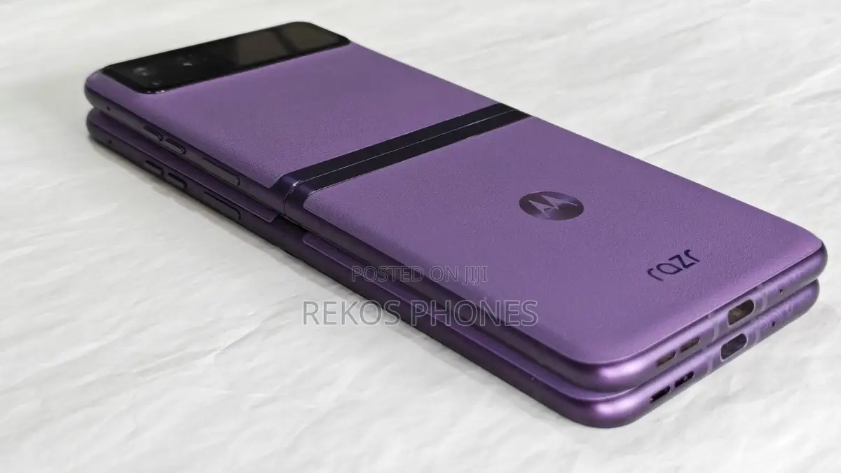 New Motorola Razr 40s 256 GB Purple