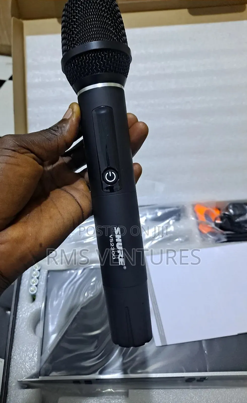 Shure Vs2300 Wireless Mic