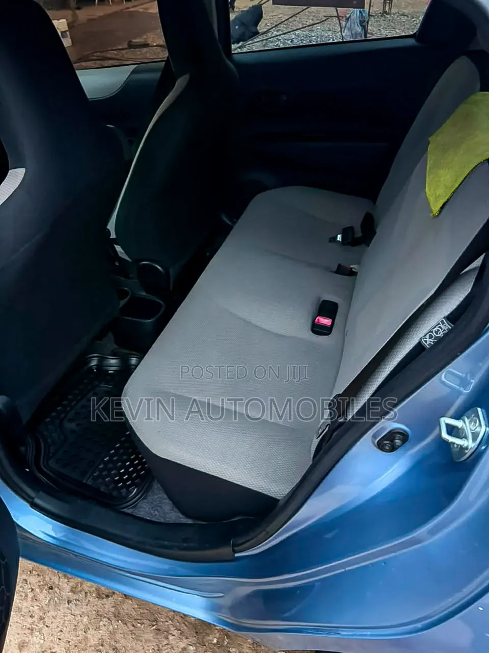 Toyota Vitz 2012 Blue