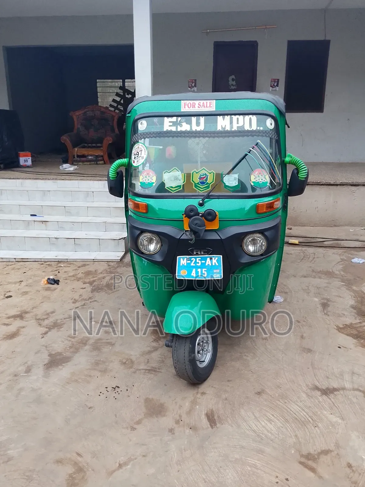 Bajaj RE 2025 Green