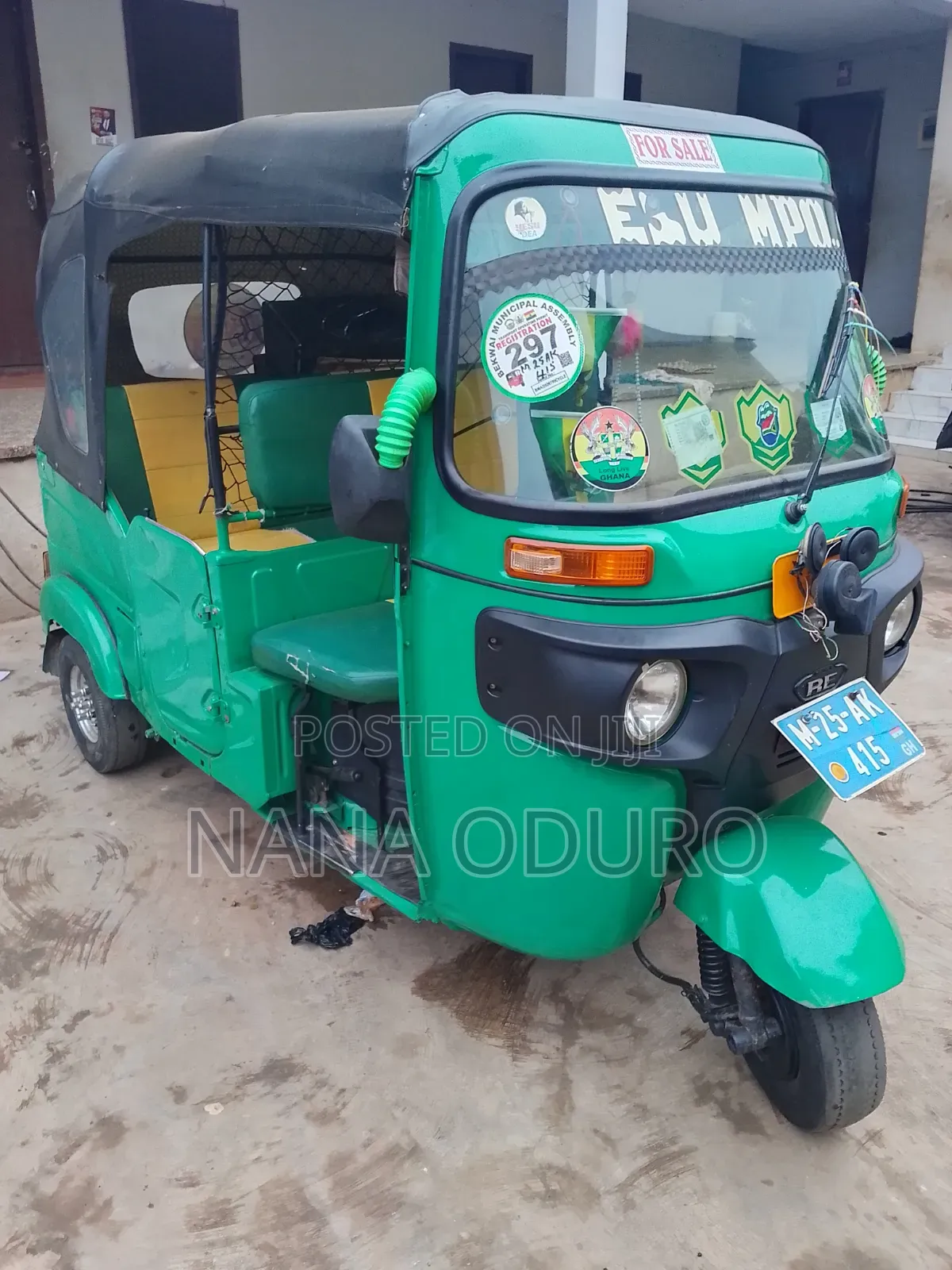 Bajaj RE 2025 Green