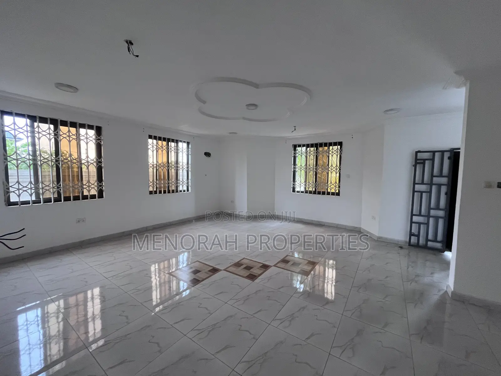 2bdrm Apartment in Adenta Amrahia for rent