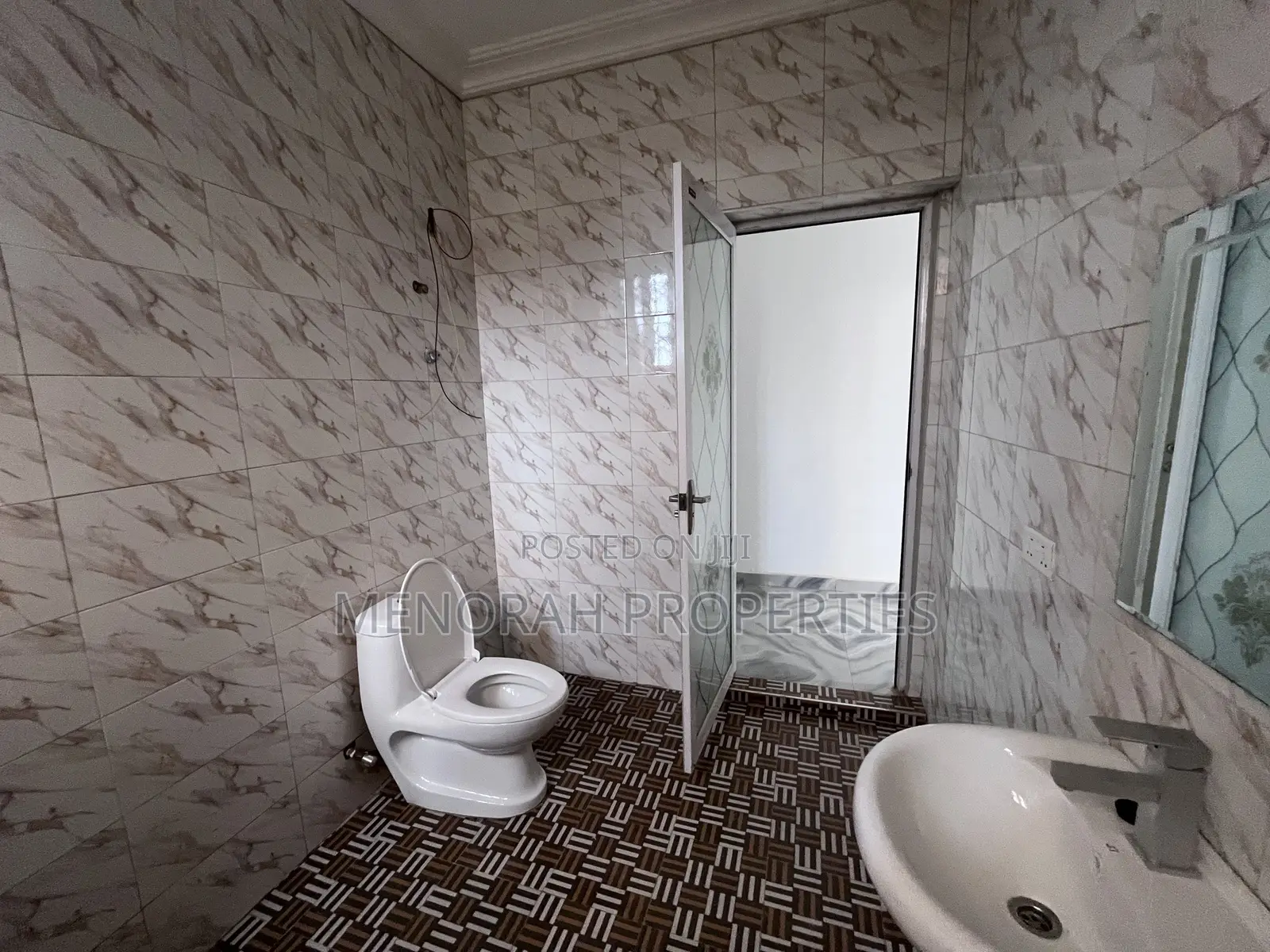 2bdrm Apartment in Adenta Amrahia for rent