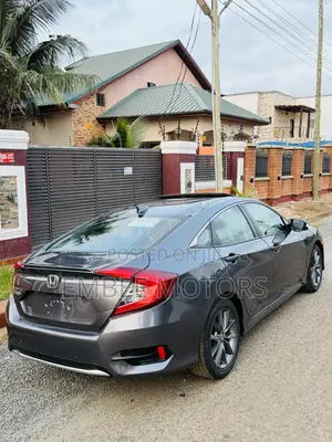 Honda Civic EX Sedan 2019 Gray