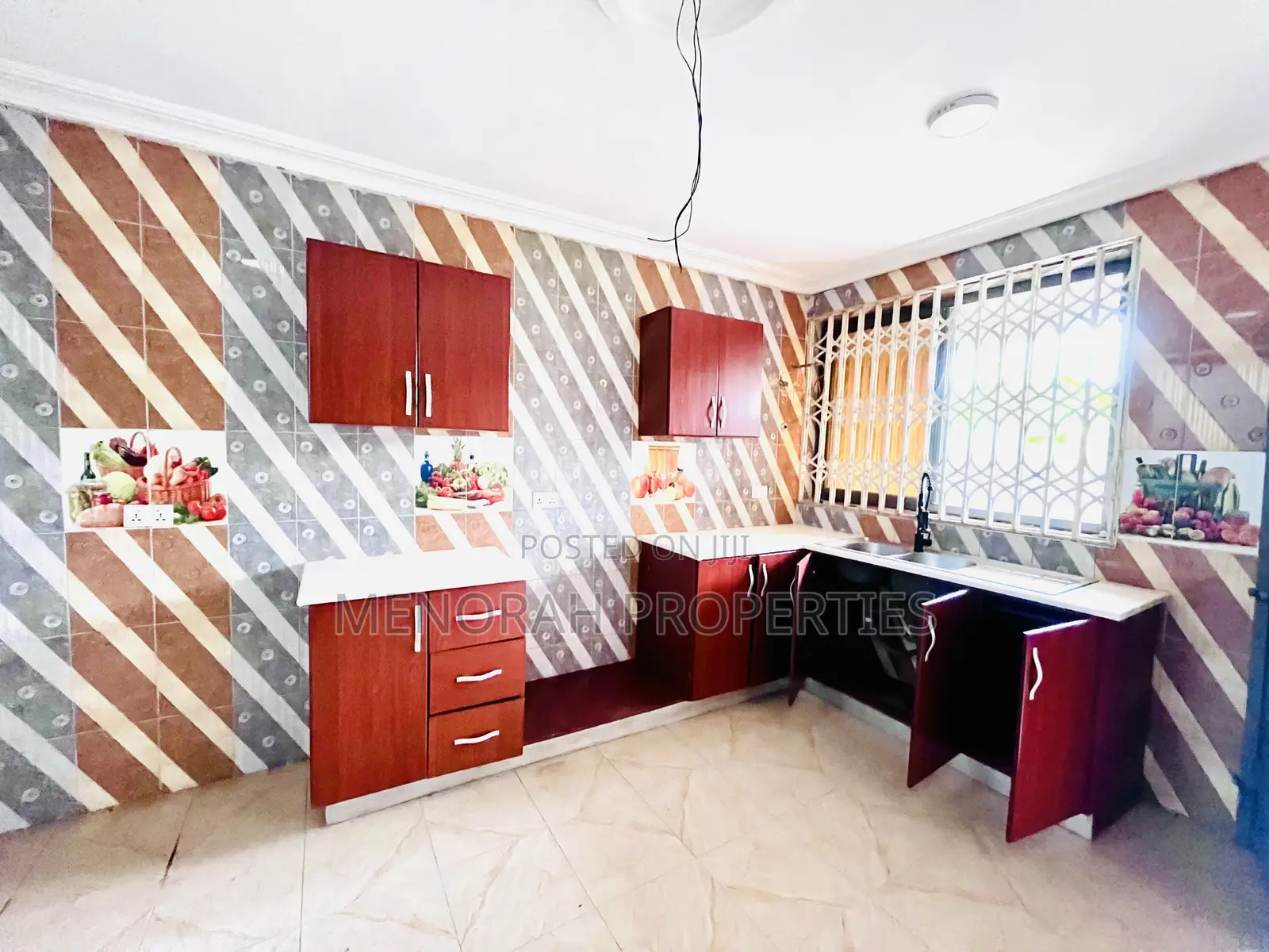 2bdrm Apartment in Adenta Amrahia for rent
