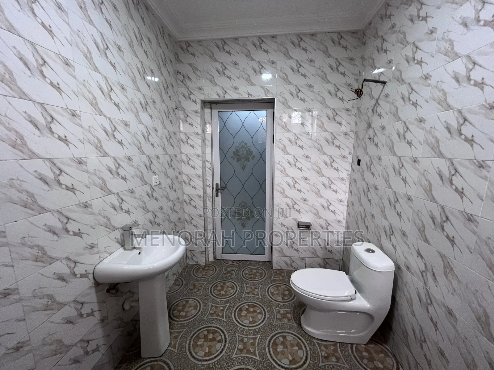 2bdrm Apartment in Adenta Amrahia for rent