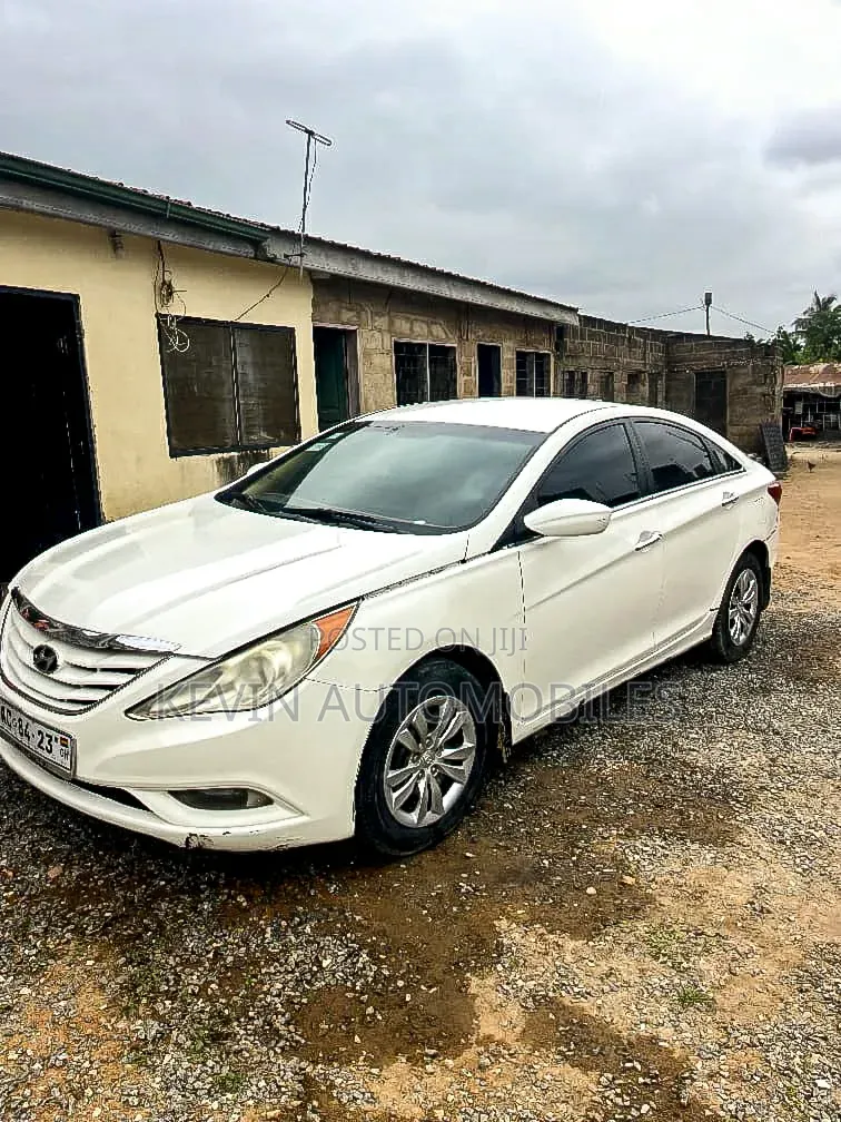 Hyundai Sonata 2012 White