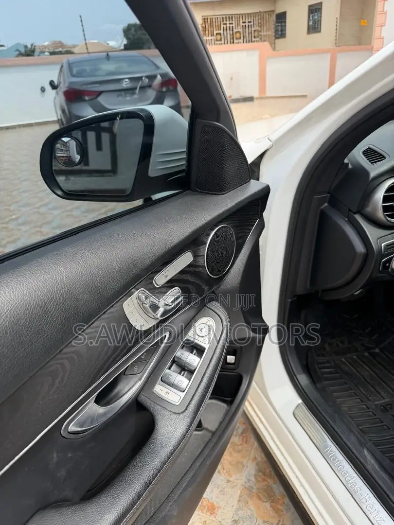 Mercedes-Benz C300 Base C300 AWD 4MATIC Sedan 2019 White