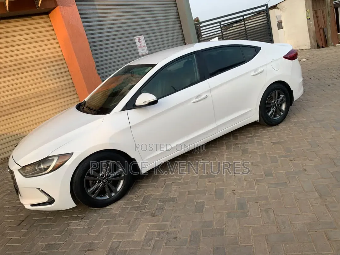 Hyundai Elantra Sport Sedan FWD (1.6L 4cyl 6M) 2017 White
