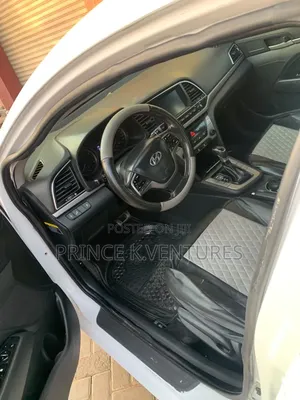 Hyundai Elantra Sport Sedan FWD (1.6L 4cyl 6M) 2017 White
