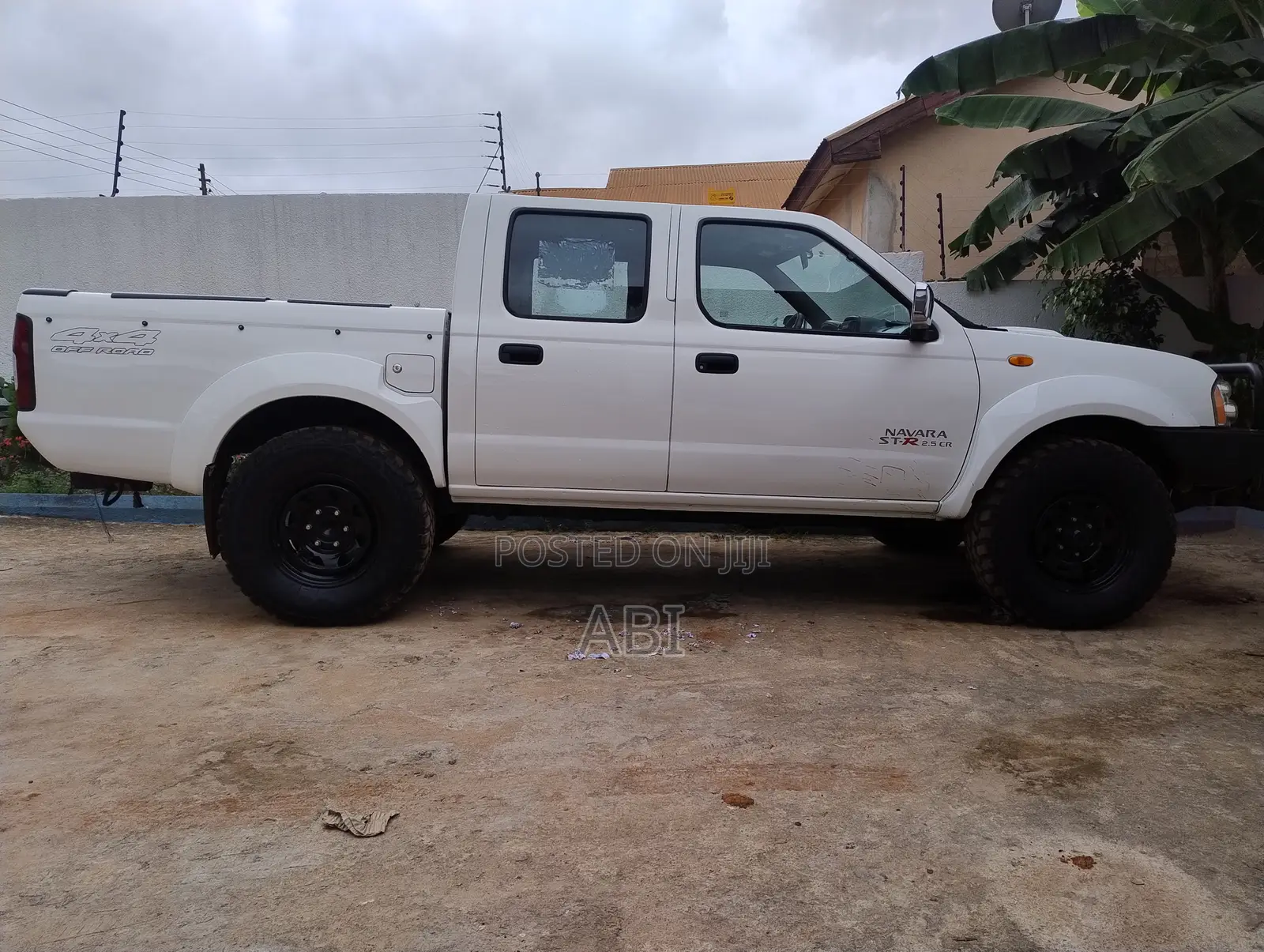 Nissan Hardbody 2016 White