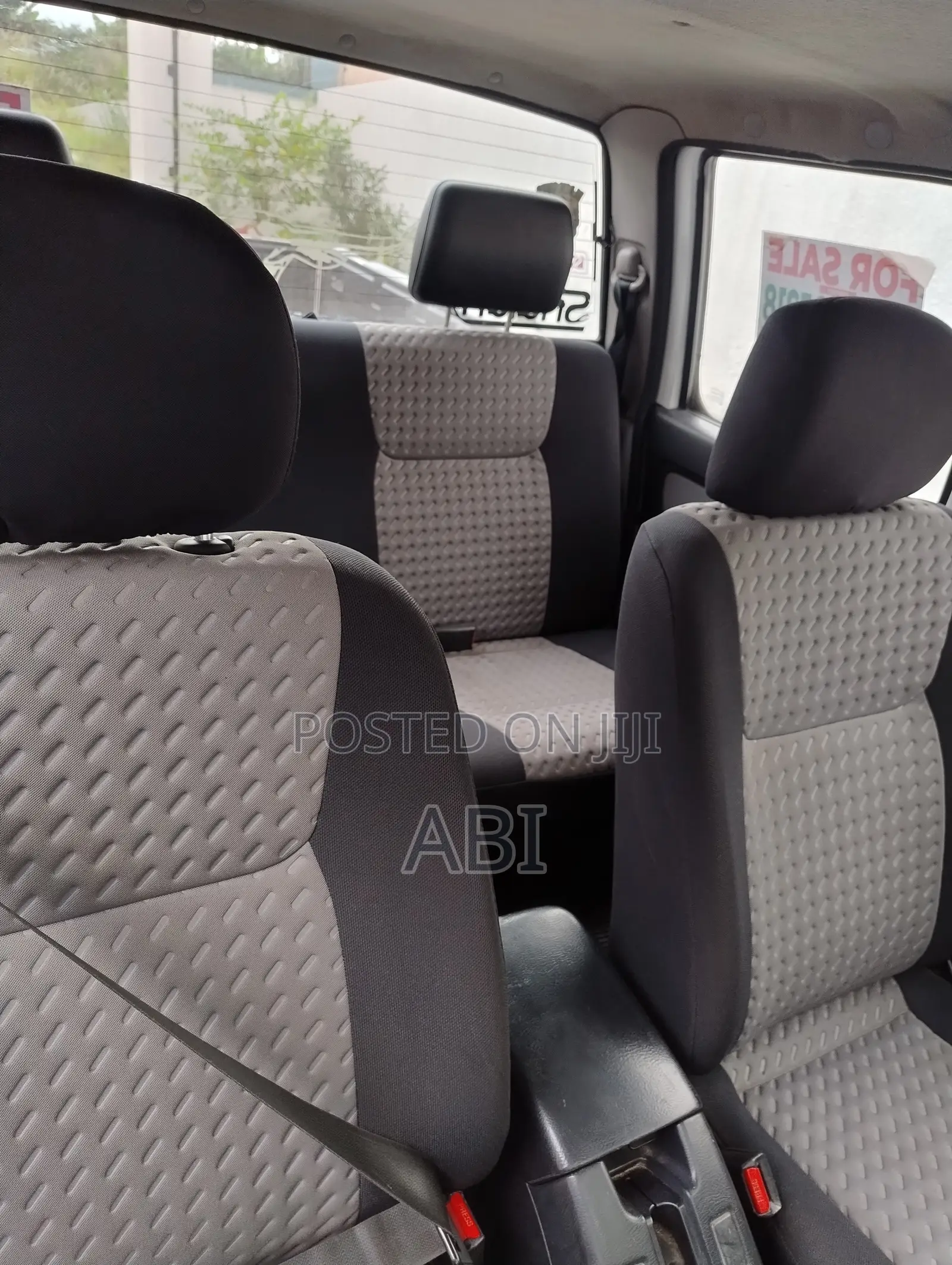 Nissan Hardbody 2016 White