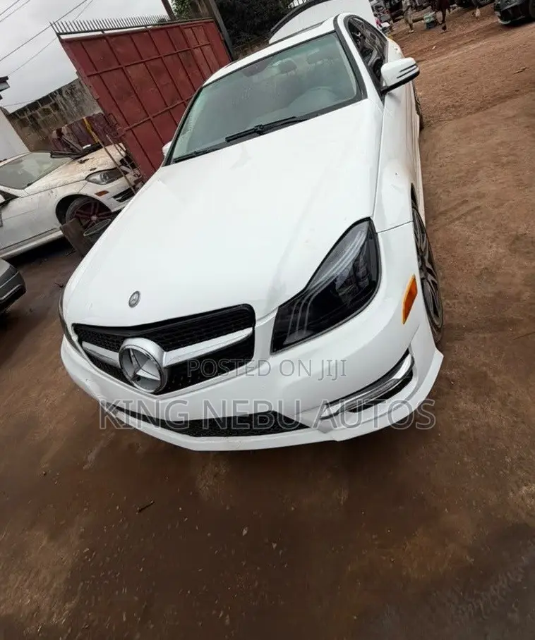 Mercedes-Benz C250 2014 White