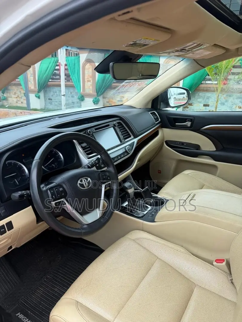 Toyota Highlander Limited Platinum 2019 White