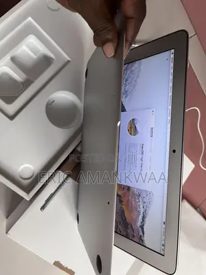 Laptop Apple MacBook Air 4GB Intel Core i5 SSD 256GB