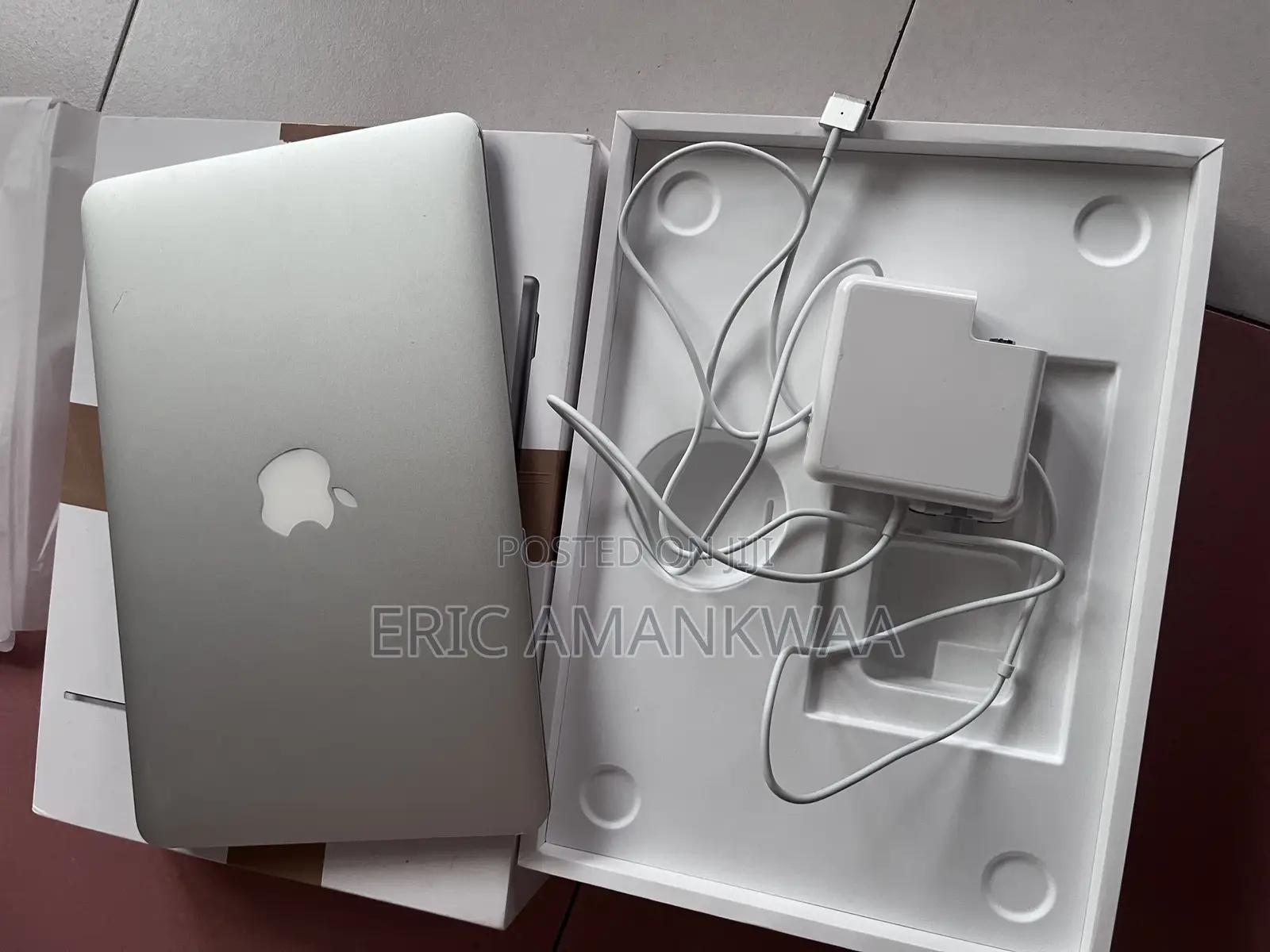Laptop Apple MacBook Air 4GB Intel Core i5 SSD 256GB